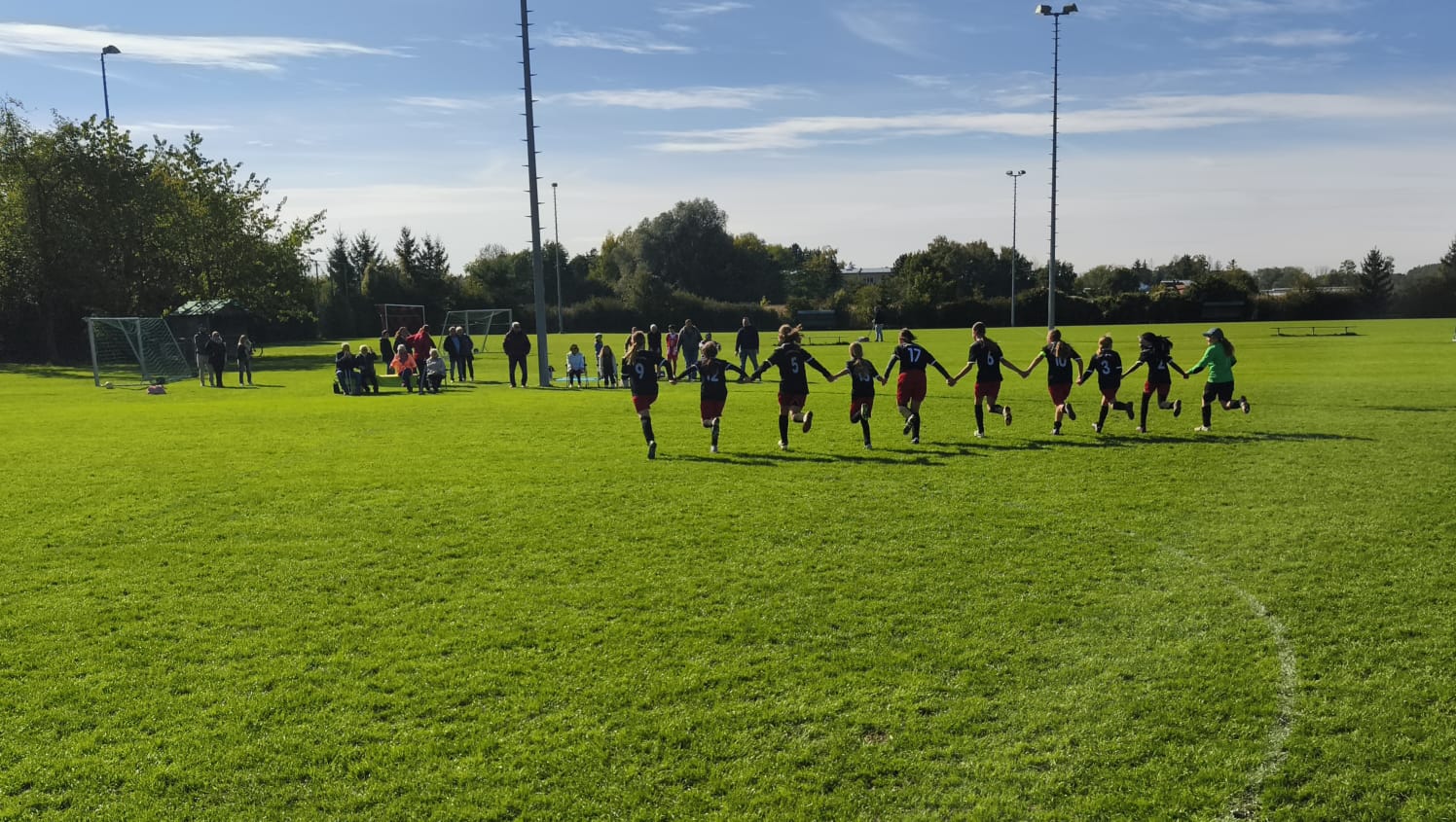 Gelungener Saisonstart der D-und C-Juniorinnen